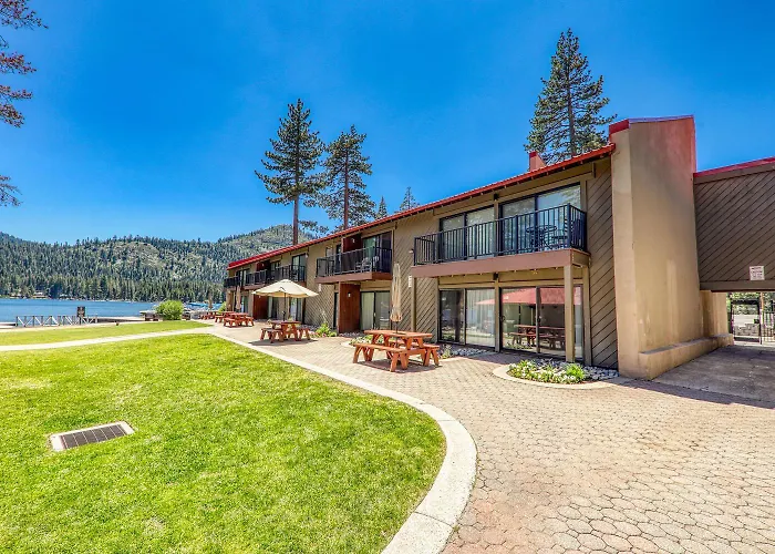 Beautiful Studio W/ Lake View #243 At Donner Lake Village